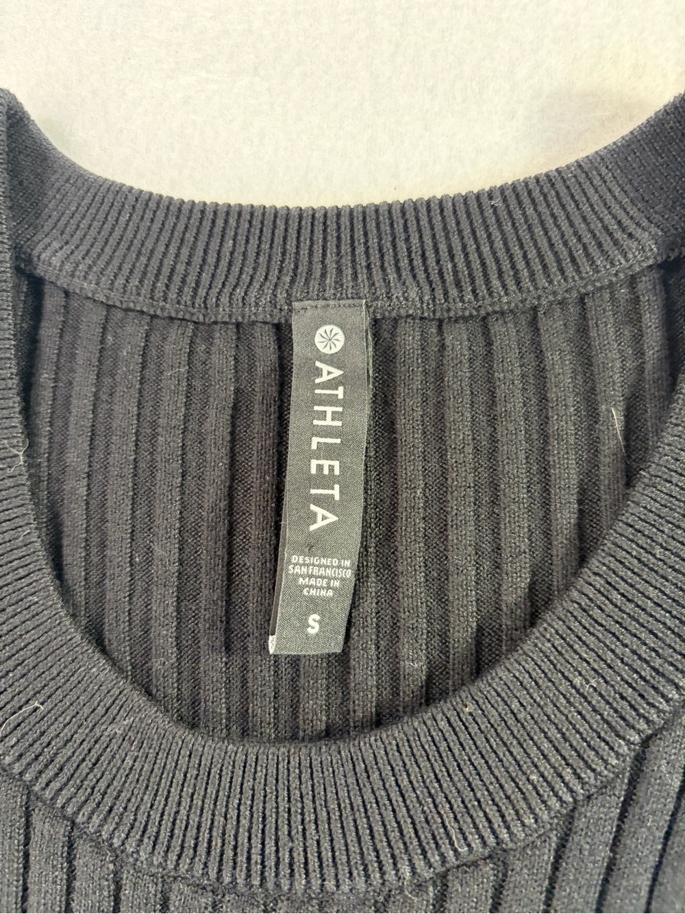 Athleta Black Ribbed Crewneck Top - Picture 4 of 6